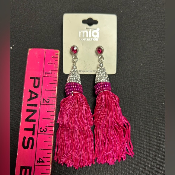 NWT Mai Collection Fuchsia Long Tassel Silver Vintage Boho Chic Earrings - Picture 3 of 3